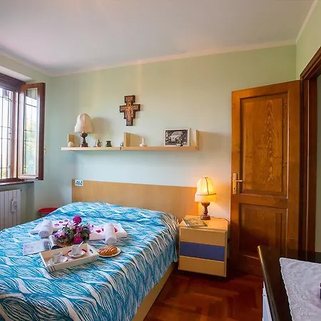 Villa Degli Ulivi *