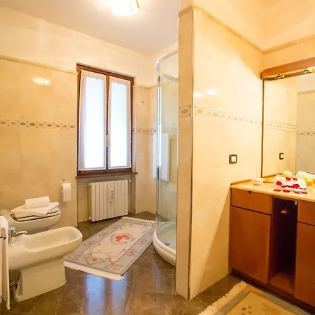 Villa Degli Ulivi *